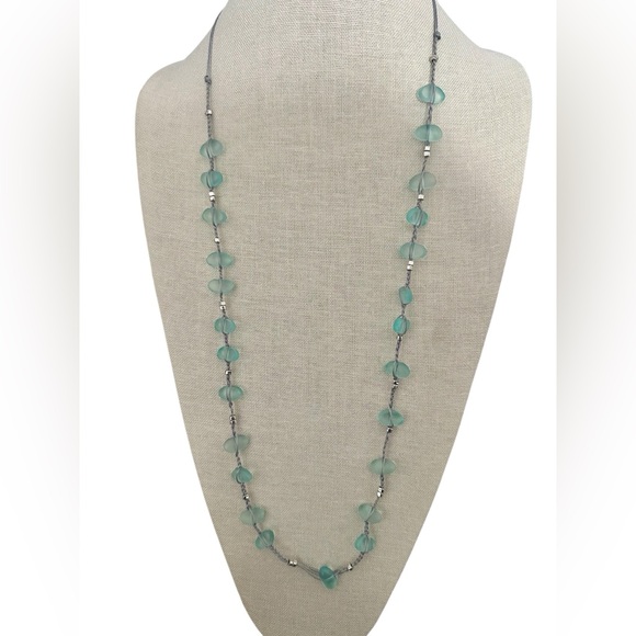 J Jill translucent light green beaded adjustable necklace - Picture 7 of 13